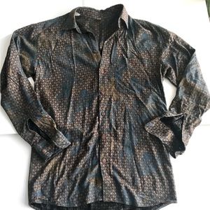 Men’s buttoned shirt size 38 W long sleeves 100% viscose/nylon super soft!